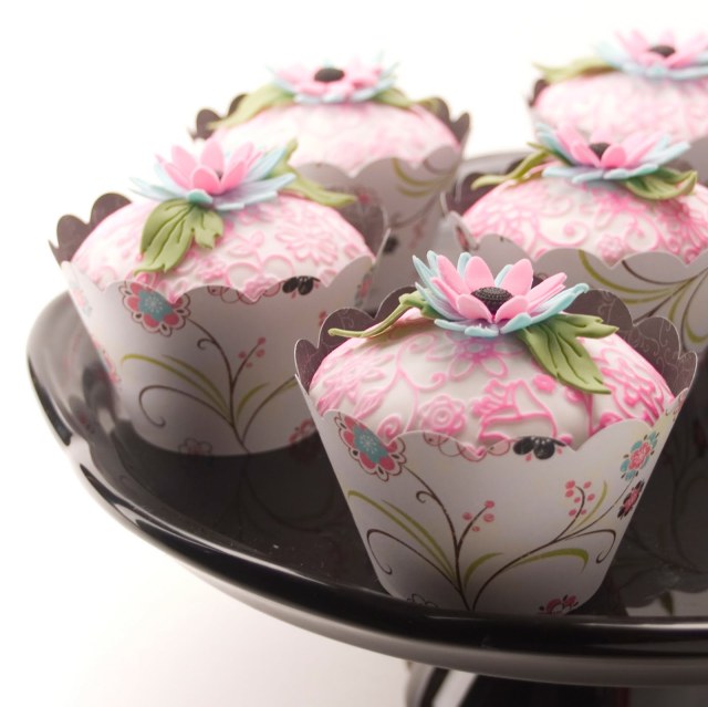 pink_green_and_blue_floral_cupcakes