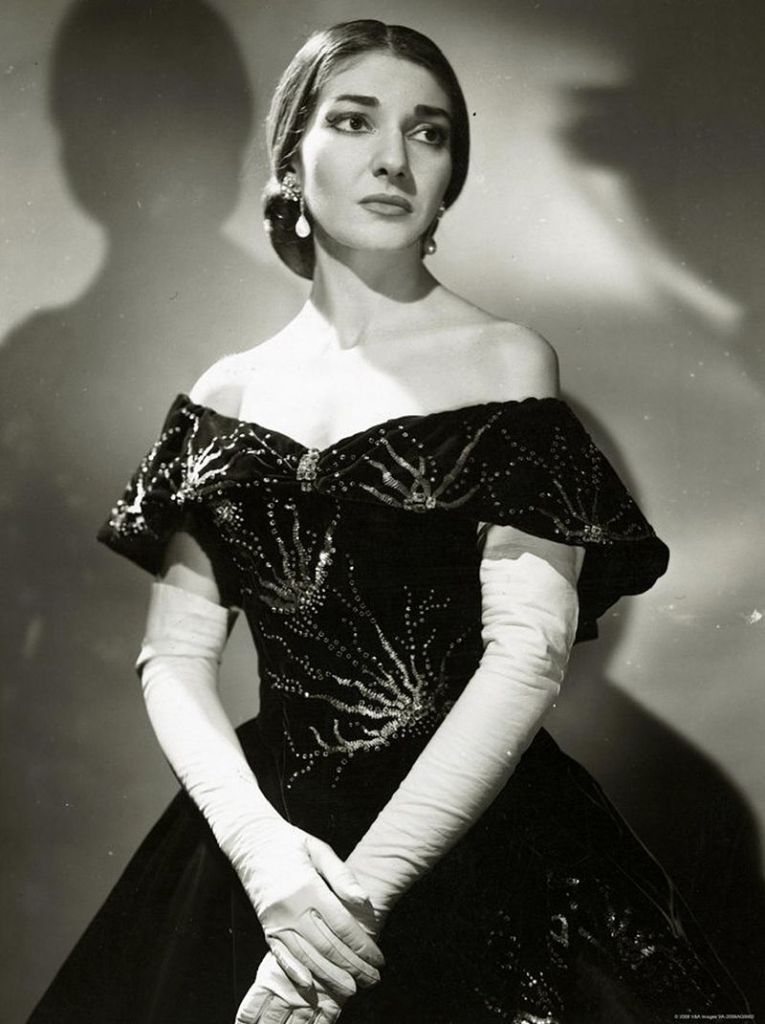 Maria_Callas_(La_Traviata)_2